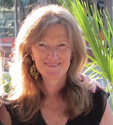 Nora Lustig