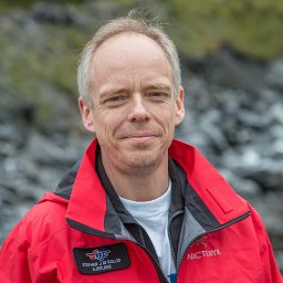 Stephen J M Sollid