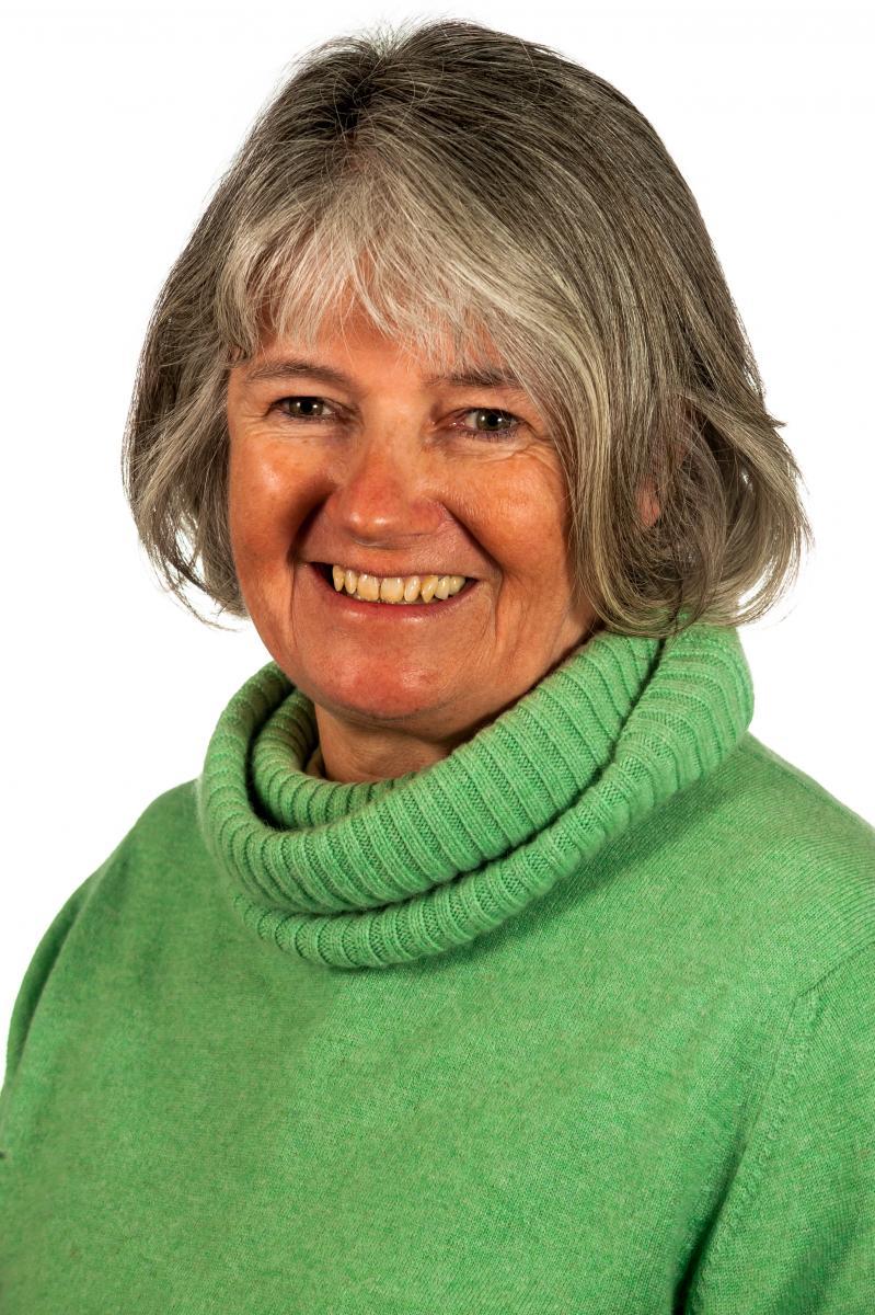 Linda Dixon
