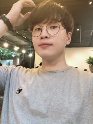 Dong-Min Lee