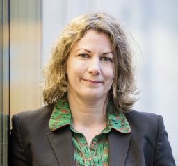 Petra Ahrens