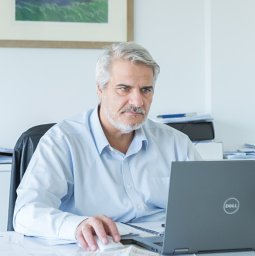 Dimitris Panagiotopoulos