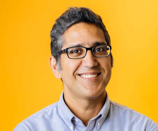 Arash Komeili