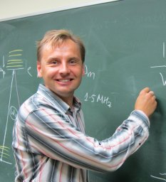 Nikolai N Kolachevsky