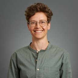 Kirsten Deane-Coe
