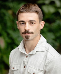 Andrew J Margenot