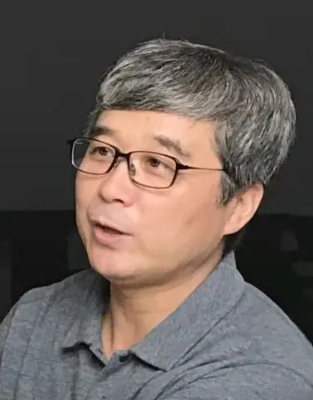 Junchang Yang