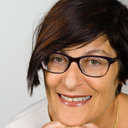 Claudia M Klier