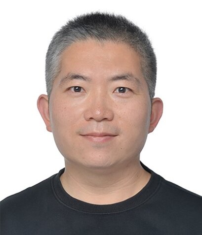 Yi Zeng