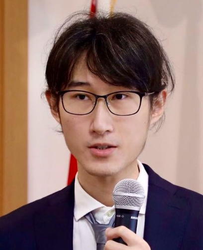 Yunwei Ren