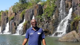 Evison Kapangaziwiri