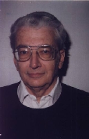 Elmar R Altwicker