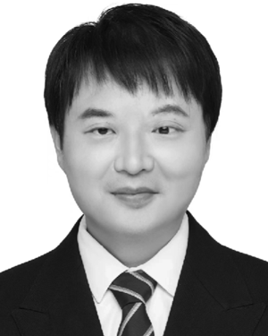 Fan Zhou
