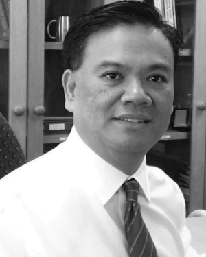 Armando Apan