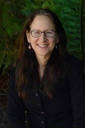 Diane C Zelman