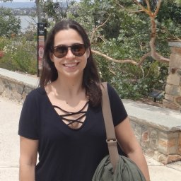Luciana C. Ferreira