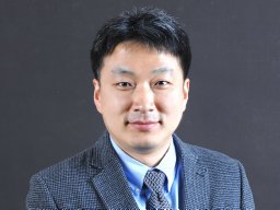 Hyo-Jong Lee