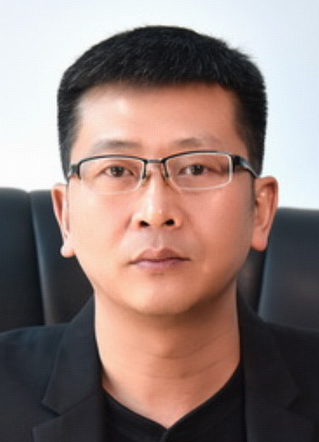 Junqing Li