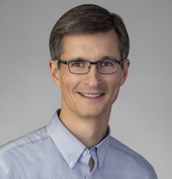 Artem Smirnov