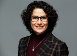 Sara Arezoomandan