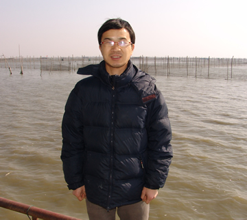 Zhongjun Hu