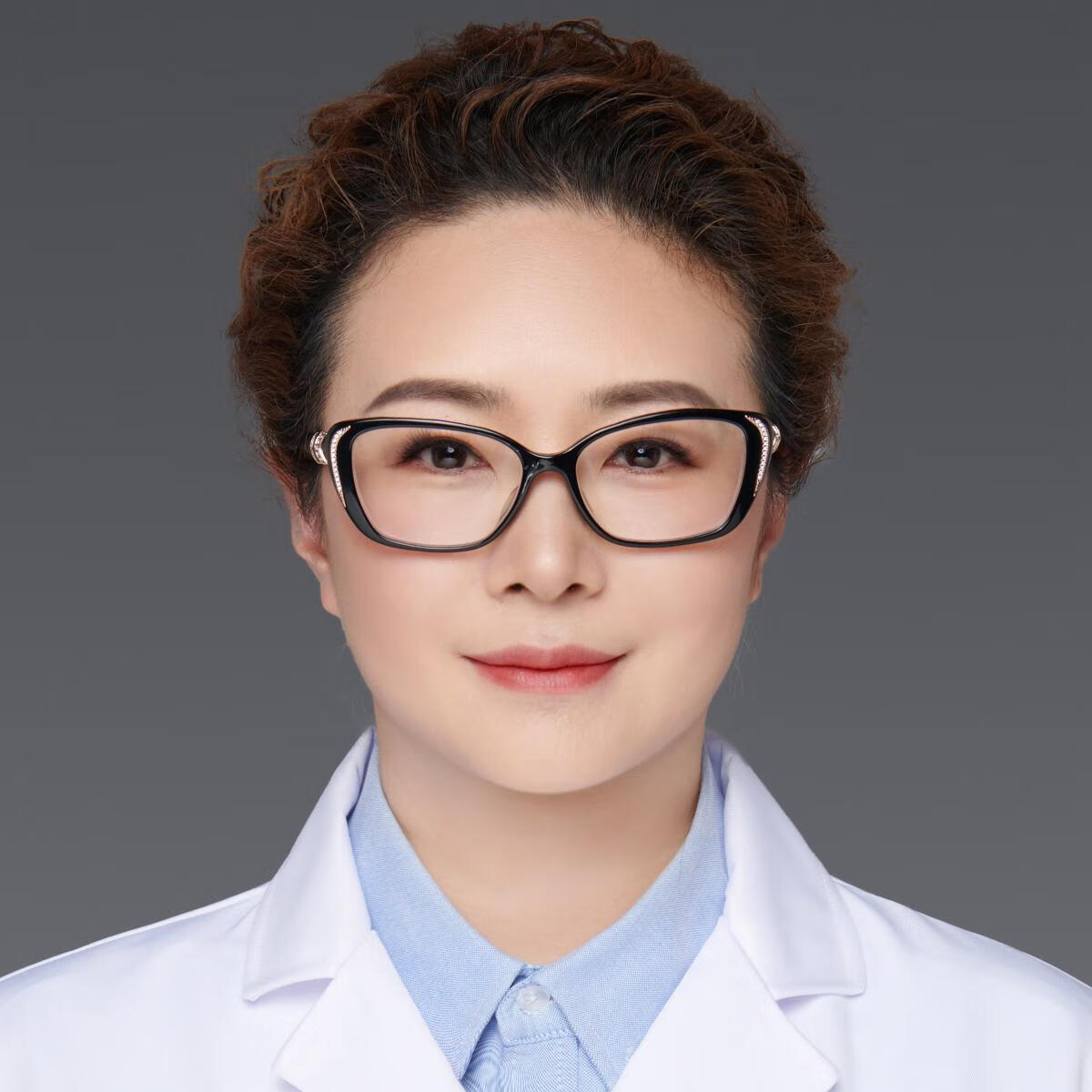 Yan LI