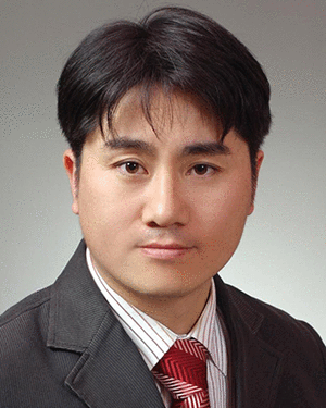 Moon G. Lee