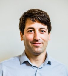 Tomas Weiss