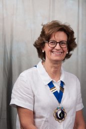 Fiona A Macneill