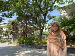 Shabrina Sri Riswati