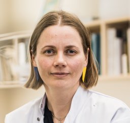 Ester Oras