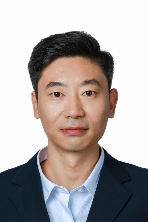 Yanjie Xu