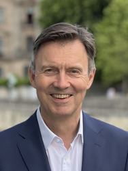 Klaus M. Schmidt