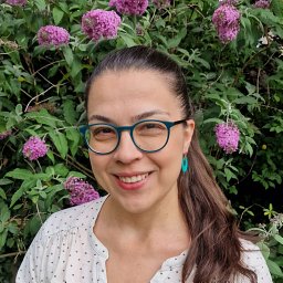 Ozlem Sardan Sukas