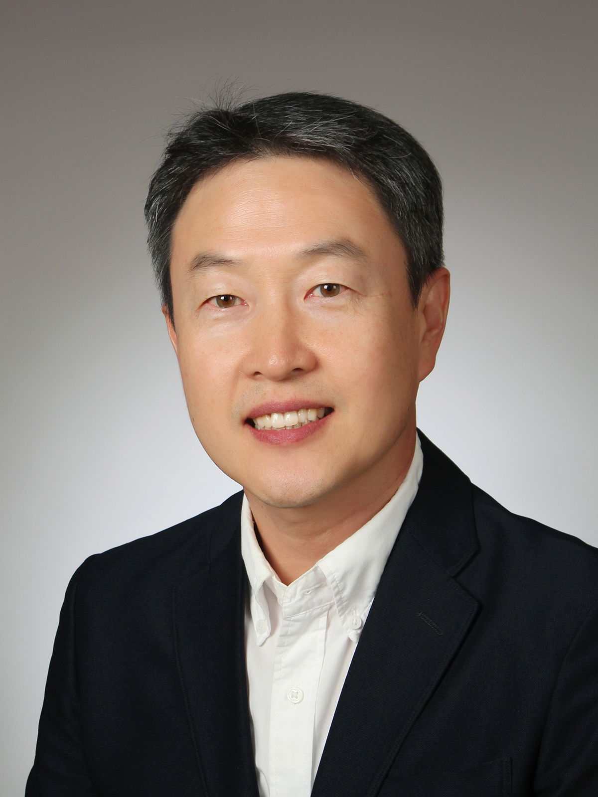 Kyounghoon Yang