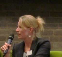 Eveline L de Zeeuw