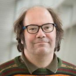 Joerg C Neuefeind