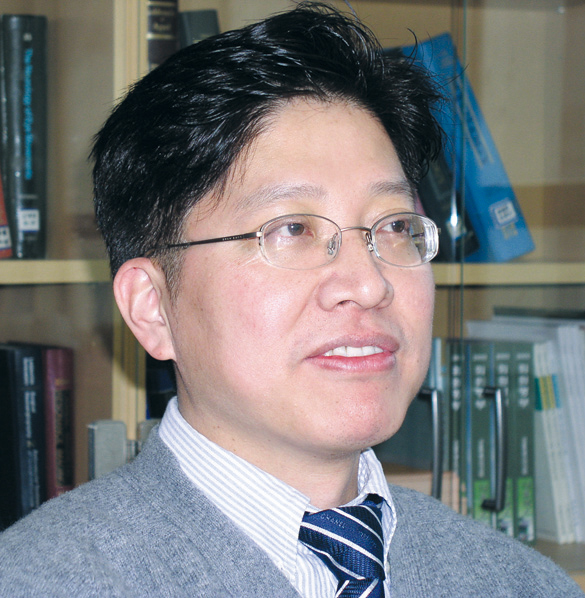 Sang Kun Lee