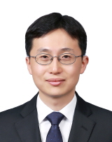Dae-Hyeong Kim