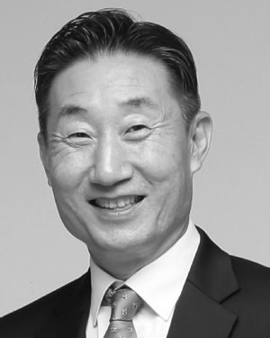 Kyoungro Yoon