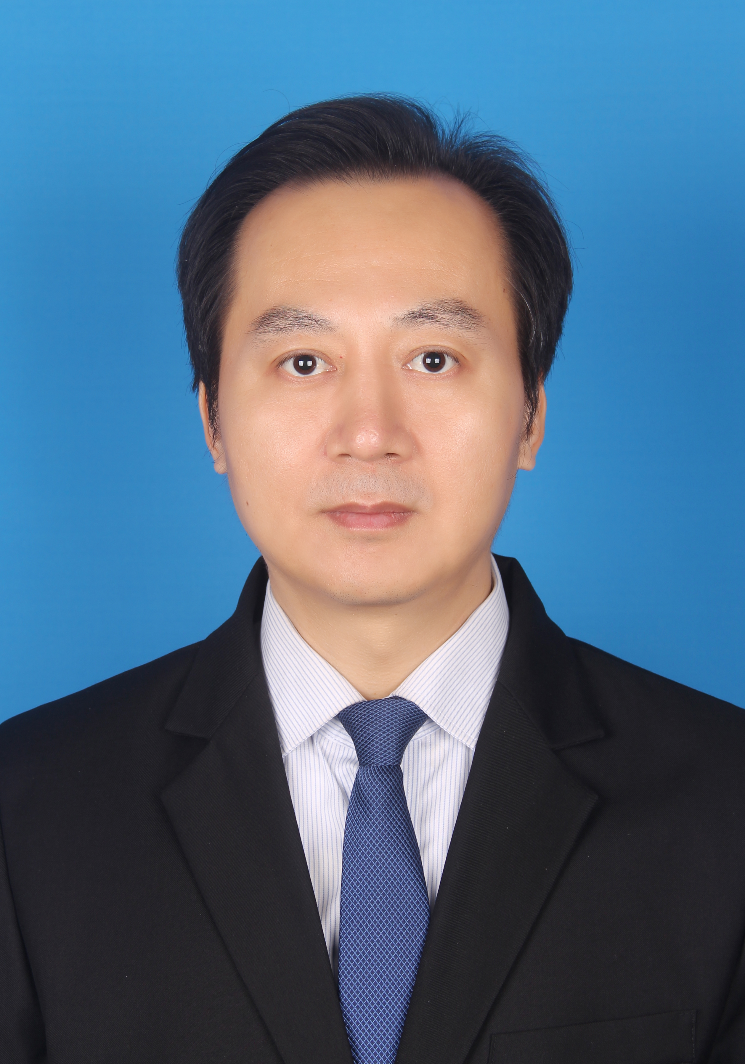 Junsan Zhang
