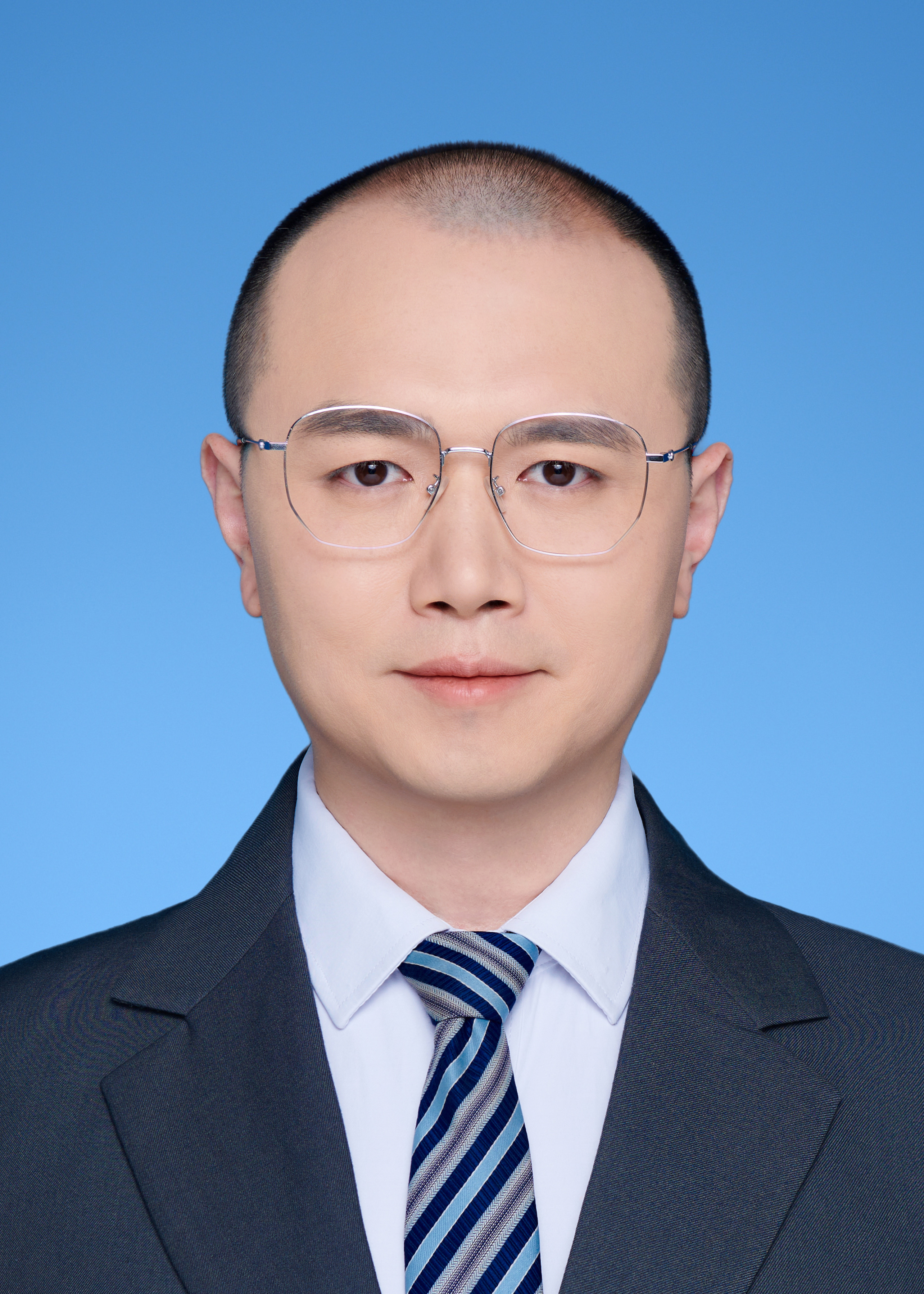 Yi Luo