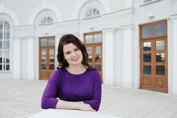 Alina D Peshkova