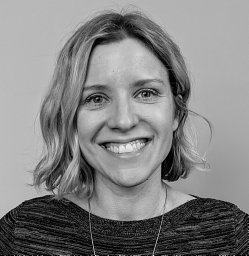 Amanda J. Holmstrom