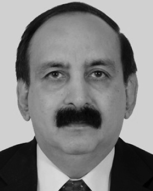 Satish Saluja