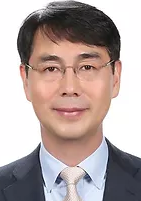 Hee Woong Kim