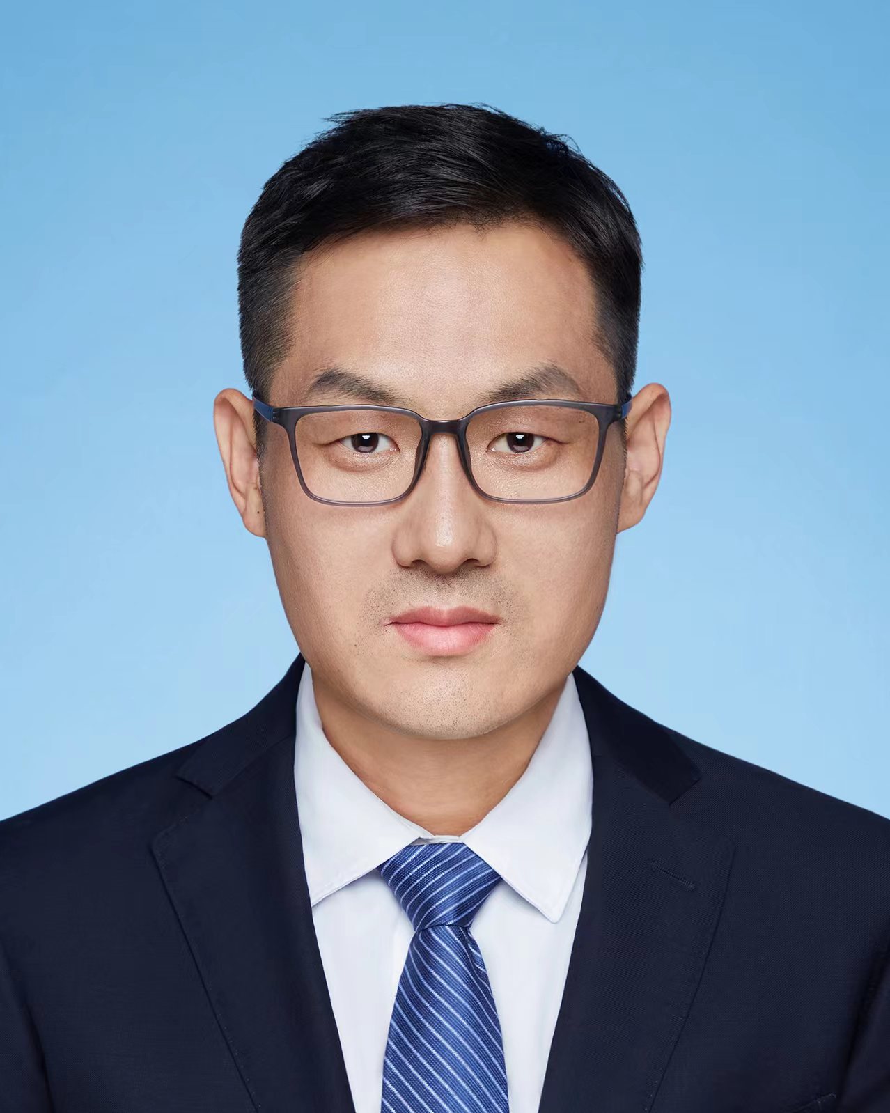 Hua-Bing Li