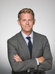 Niclas L Erhardt