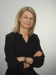 Stephanie C. Voetz