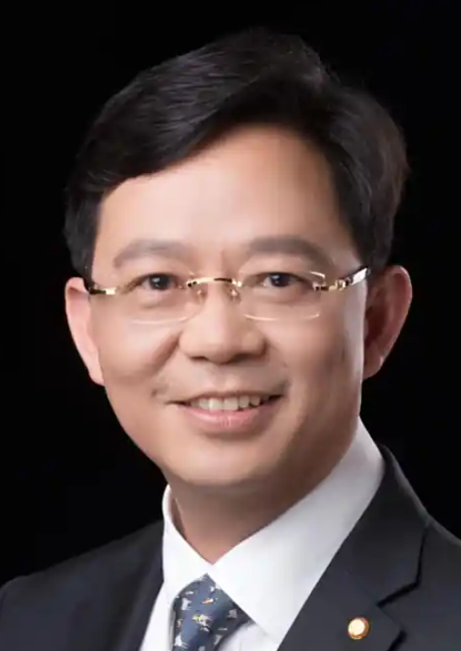 Qing Guo